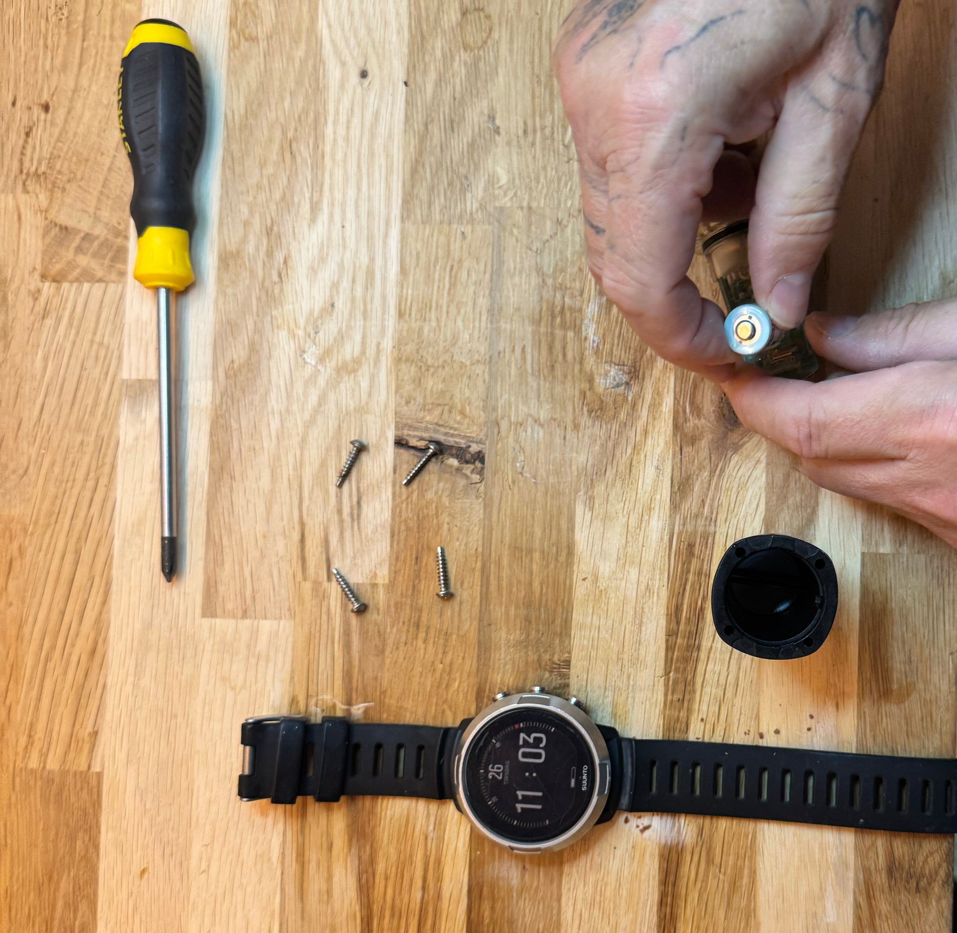 Batteriskift -  Suunto Dykkercomputer vi sender og bringer, inkl. fragt !