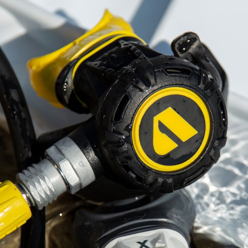 Apeks - XL4+ - OCTOPUS